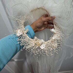 Vail with pearl crown off white